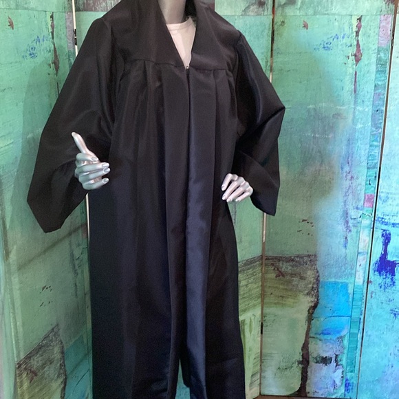 Jostens Graduation Gown - Picture 4 of 4